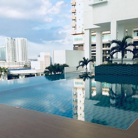 Pinnacle Tower Apartment Stay By Feel Suites Johor Bahru Zewnętrze zdjęcie