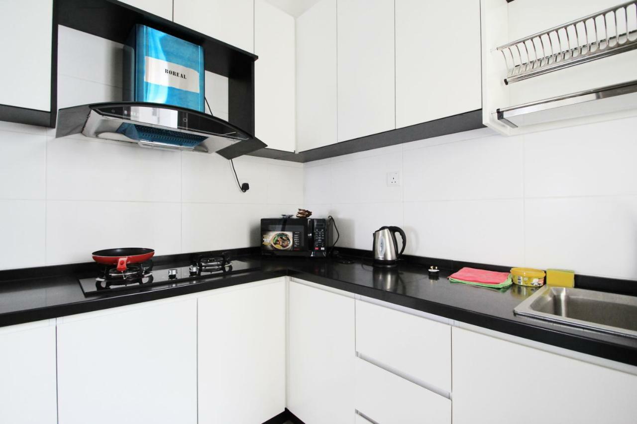 Pinnacle Tower Apartment Stay By Feel Suites Johor Bahru Zewnętrze zdjęcie