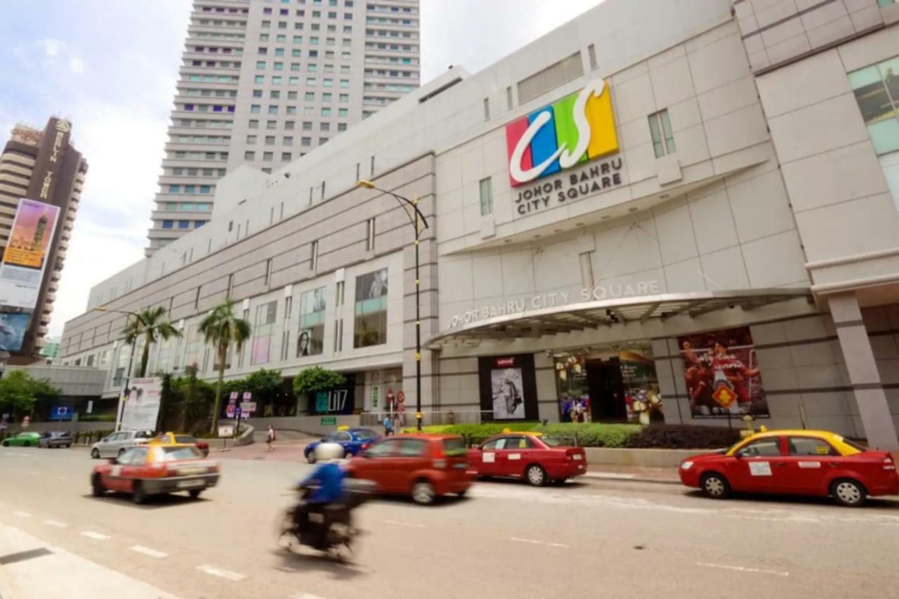Pinnacle Tower Apartment Stay By Feel Suites Johor Bahru Zewnętrze zdjęcie