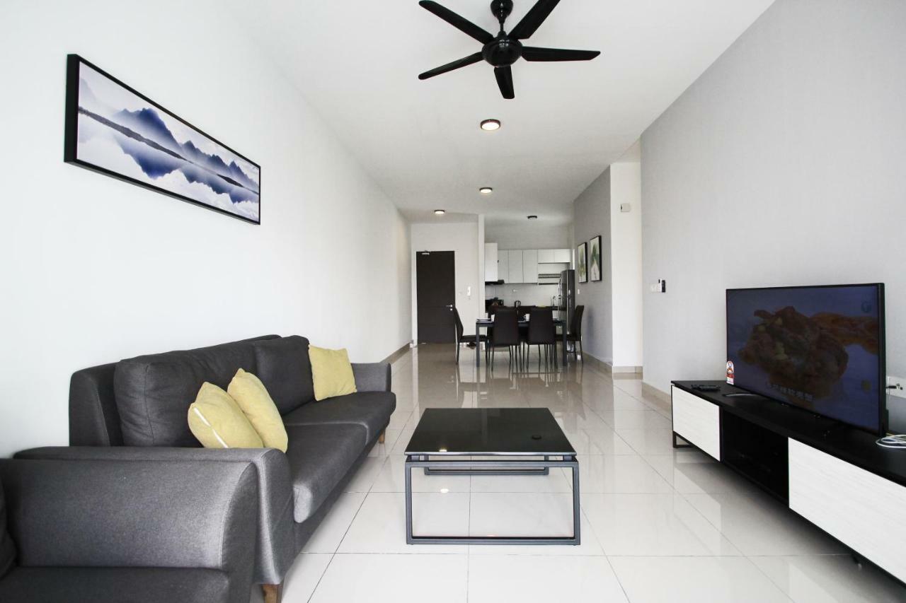 Pinnacle Tower Apartment Stay By Feel Suites Johor Bahru Zewnętrze zdjęcie