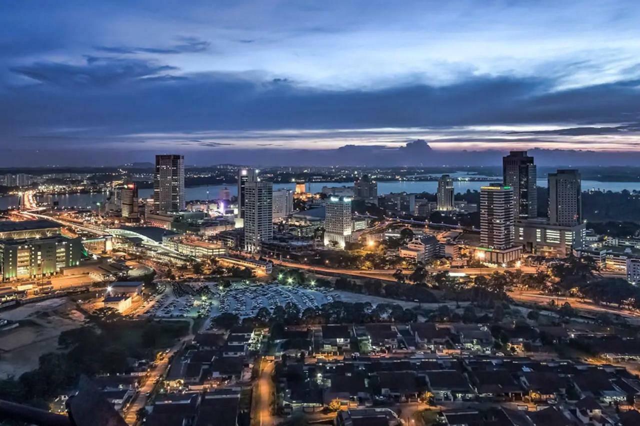 Pinnacle Tower Apartment Stay By Feel Suites Johor Bahru Zewnętrze zdjęcie